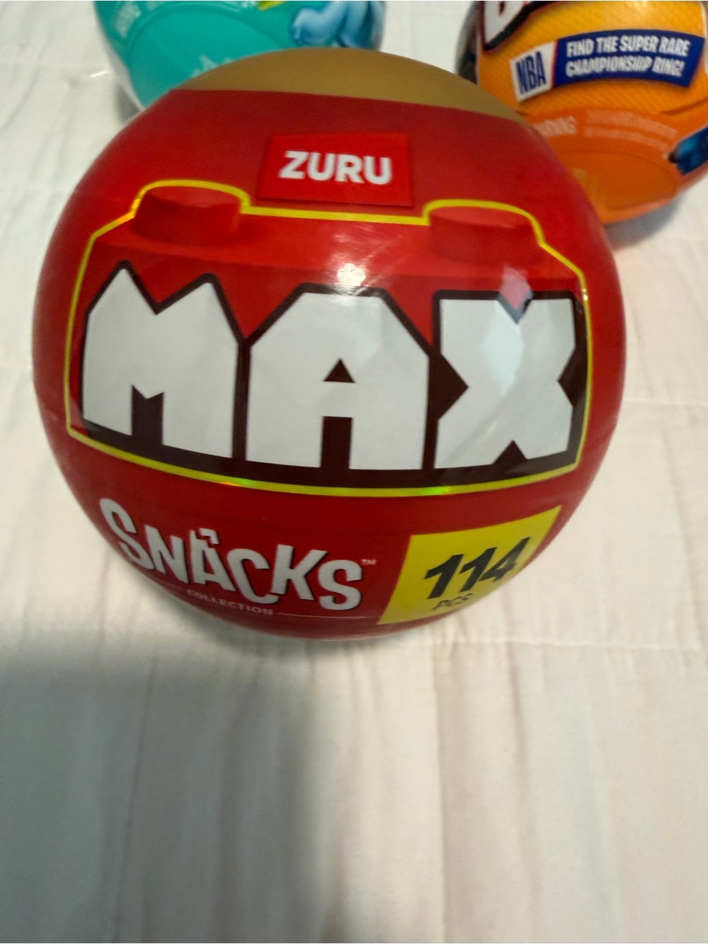 ZURU MAX Snacks& A lot A  Axolotls Surprise Balls -